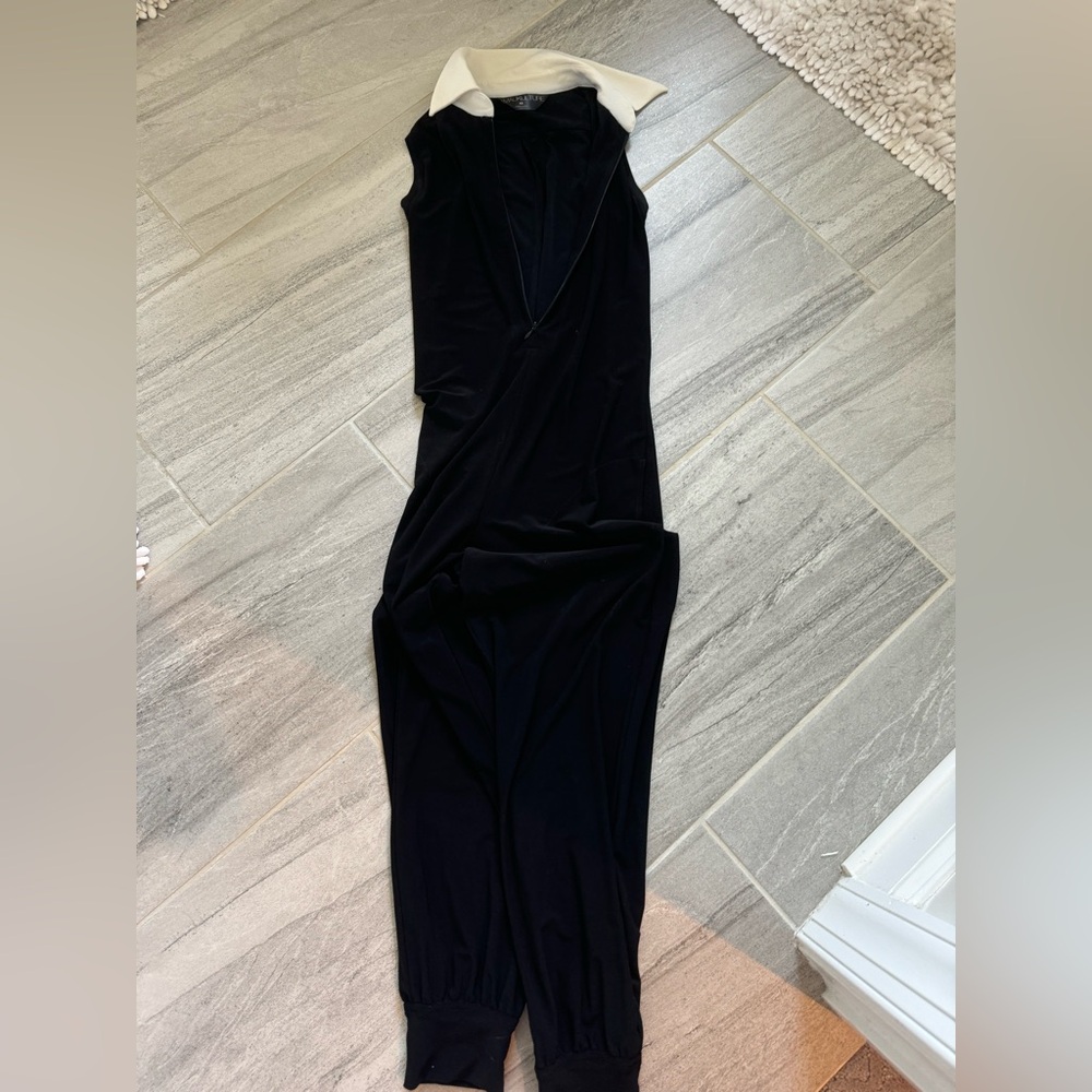 Zip up jumpsuit white collar super soft